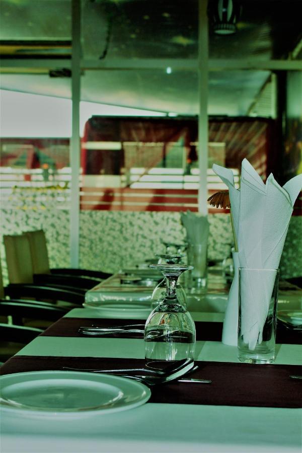 Hotel Blue Bird Dhaka Ngoại thất bức ảnh