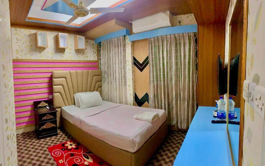 Hotel Blue Bird Dhaka Phòng bức ảnh